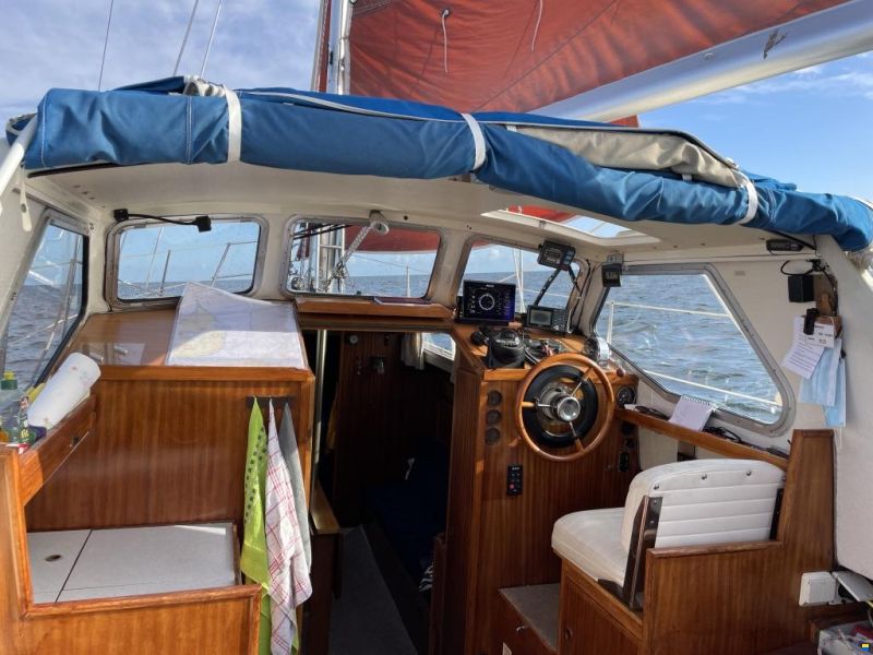 LM Boats 27