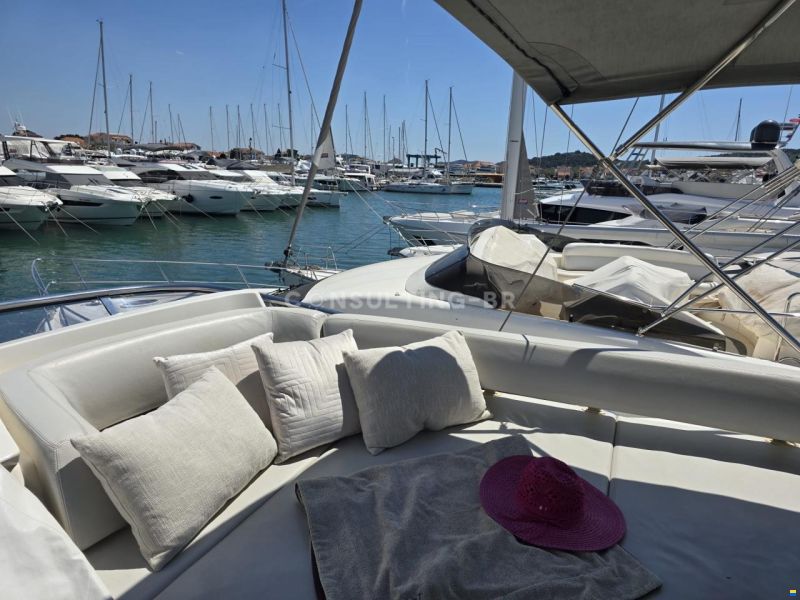 Azimut 47 Fly