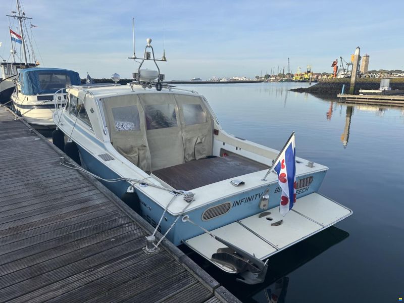 Bertram 26 HT