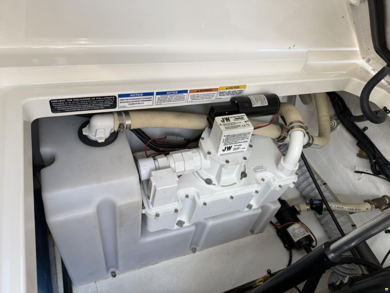 Bayliner 842 Cuddy