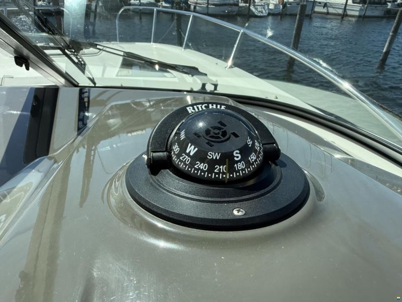 Bayliner 842 Cuddy