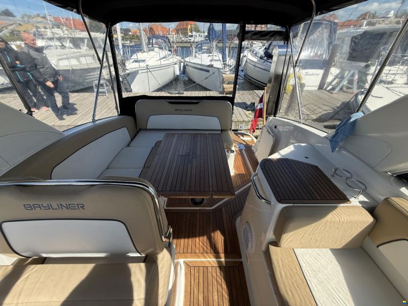 Bayliner 842 Cuddy