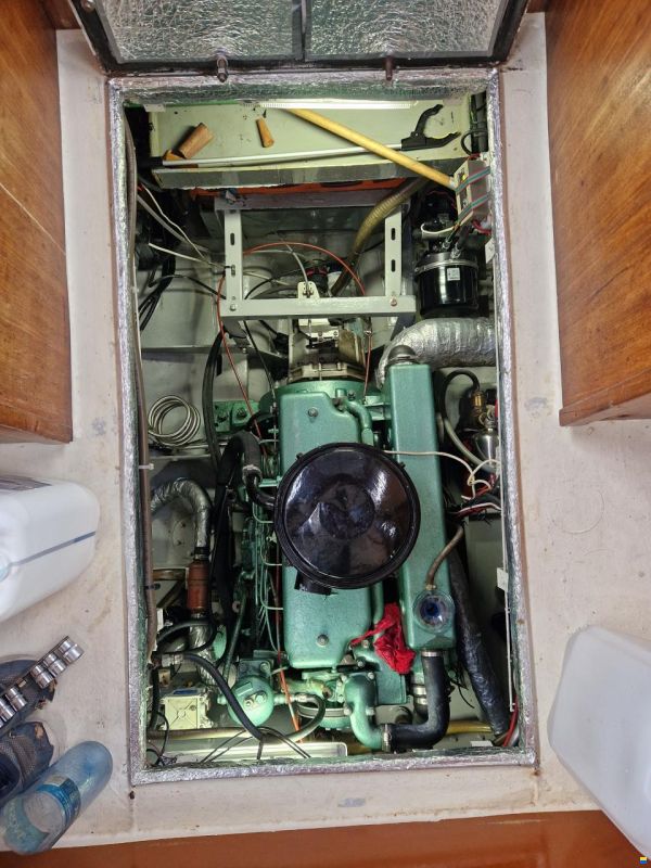 Jade Clipper