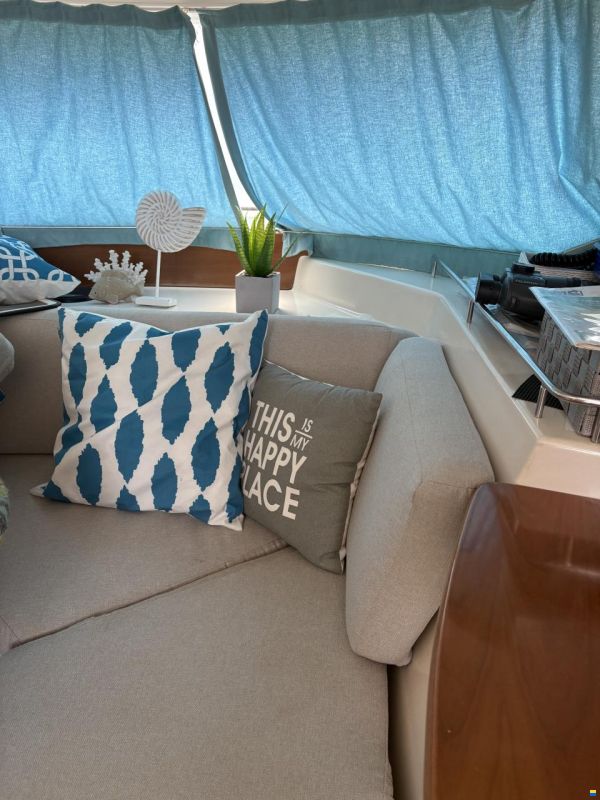 Fountaine Pajot Lavezzi 40