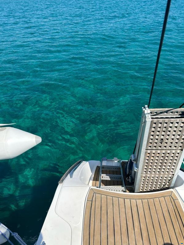 Fountaine Pajot Lavezzi 40