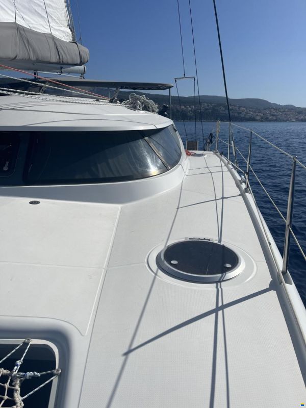 Fountaine Pajot Lavezzi 40