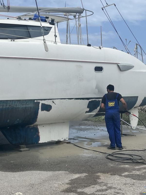 Fountaine Pajot Lavezzi 40