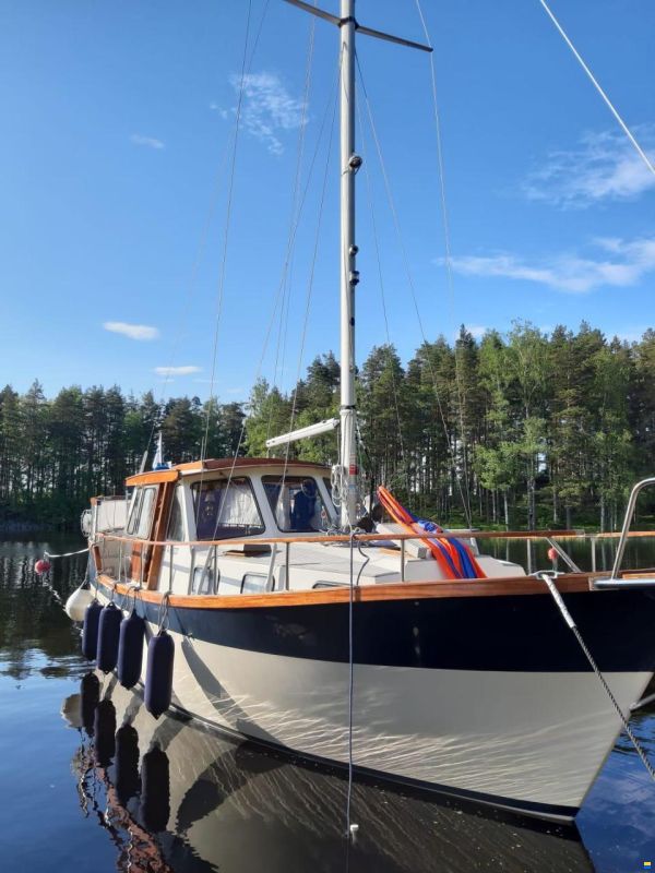 Nauticat 33