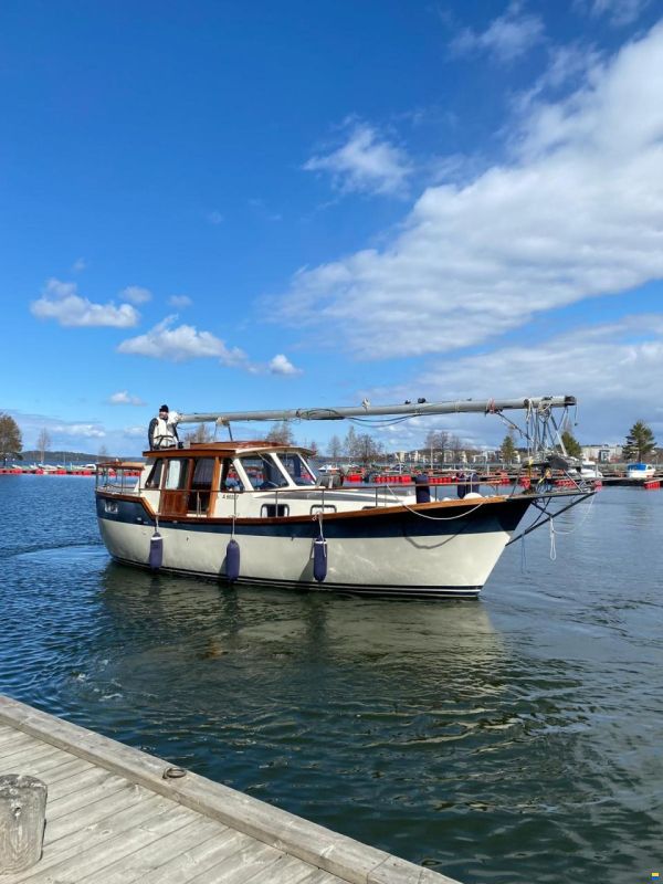 Nauticat 33