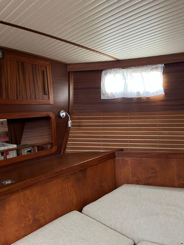 Nauticat 33