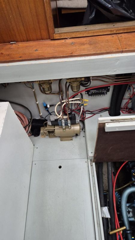 Nauticat 33