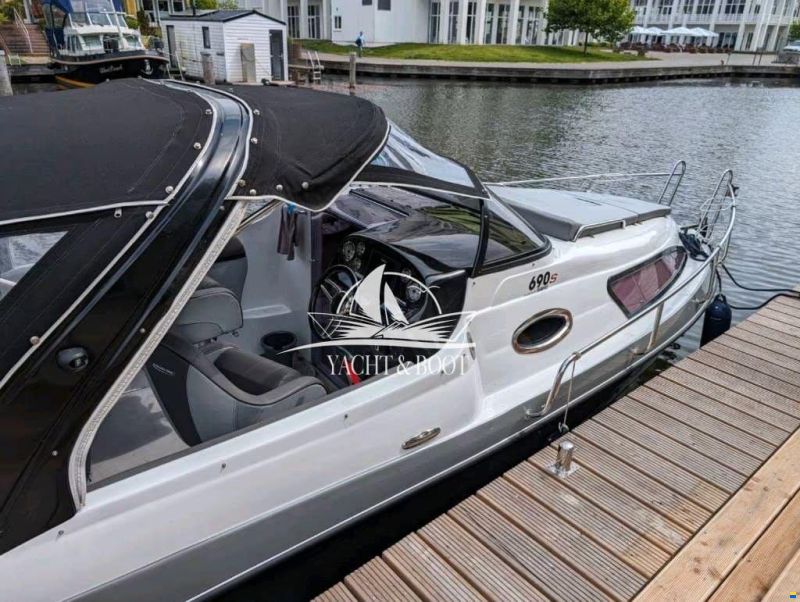 Aqualine 690 Cabin
