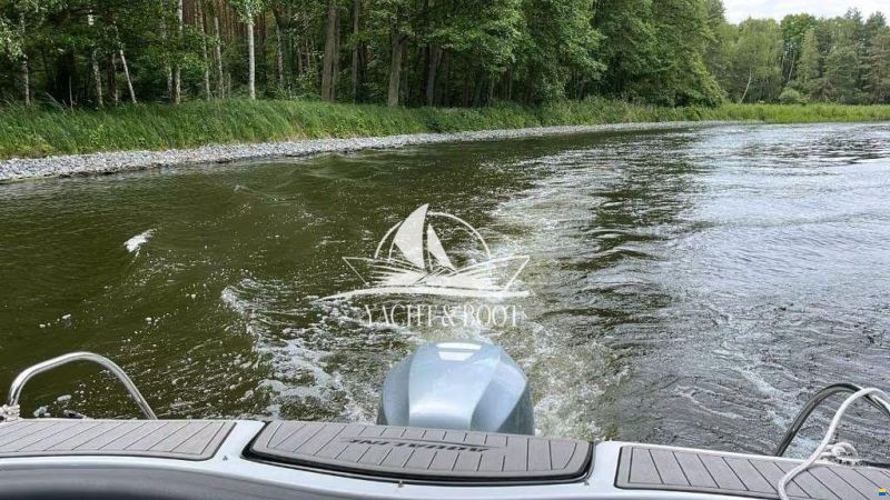 Aqualine 690 Cabin