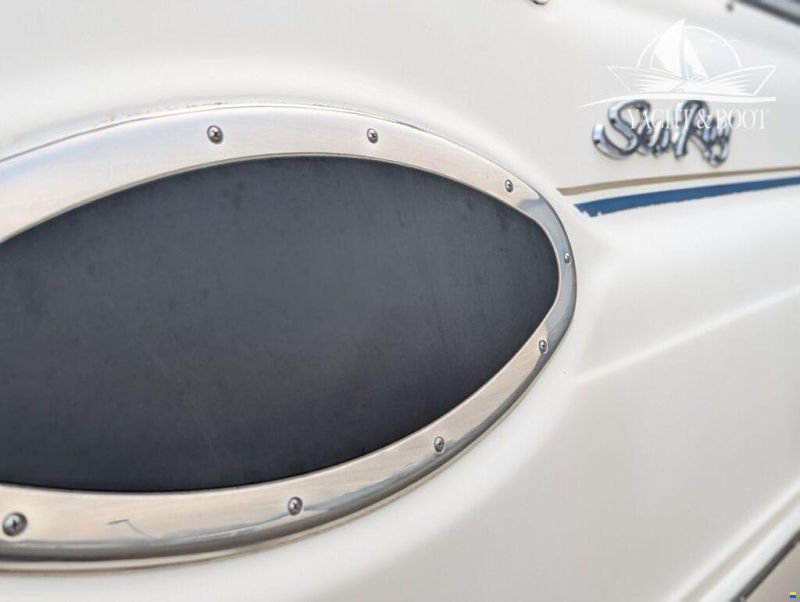 Sea Ray 240 DA Sundancer