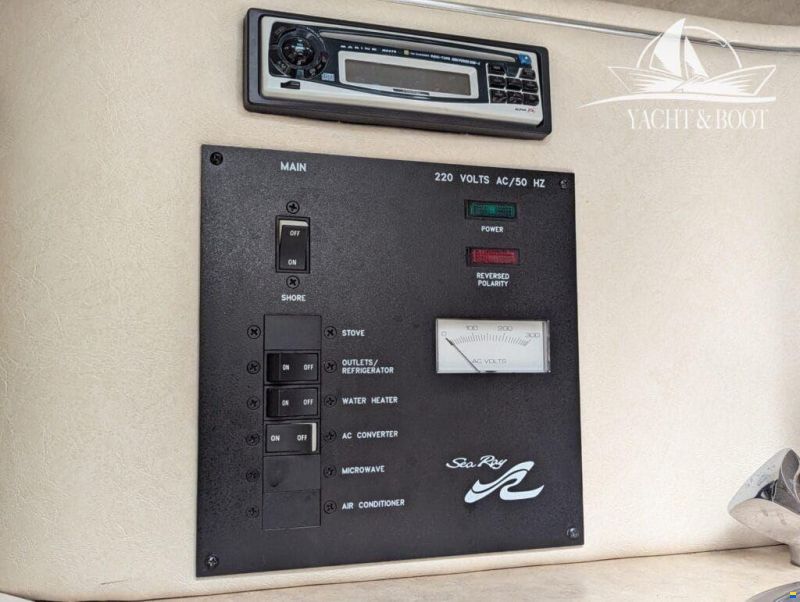 Sea Ray 240 DA Sundancer