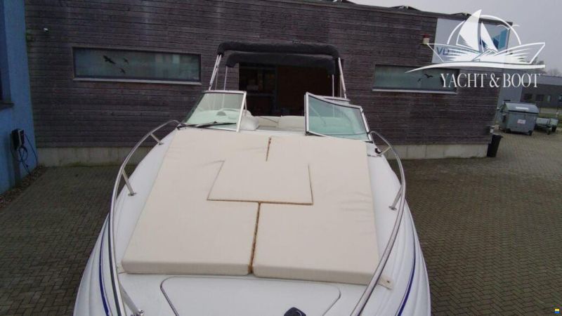 Sea Ray 240 DA Sundancer