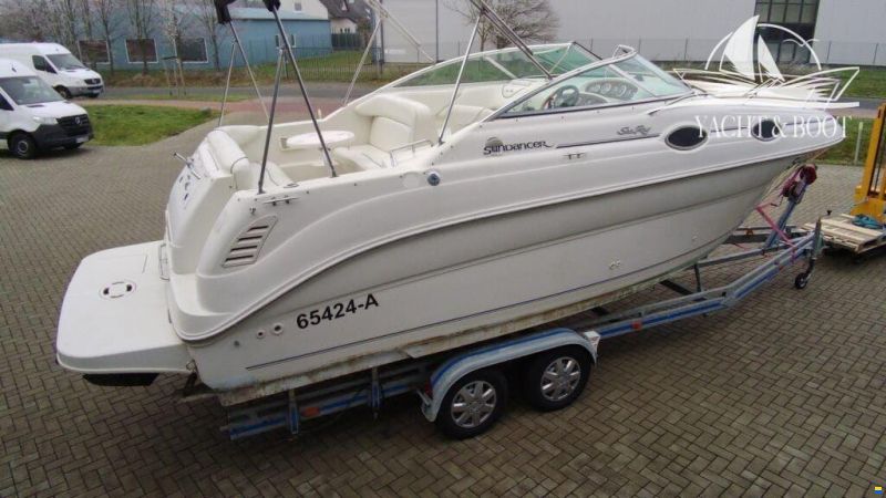 Sea Ray 240 DA Sundancer