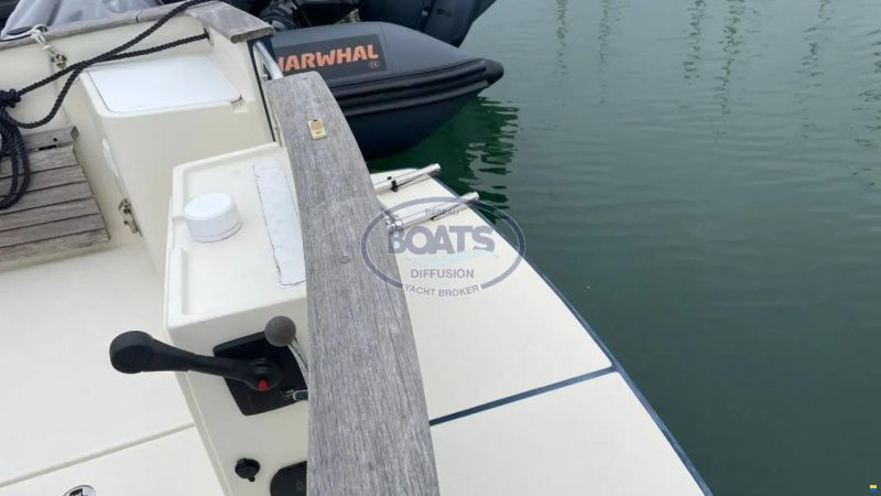Rhéa 730 Fishing