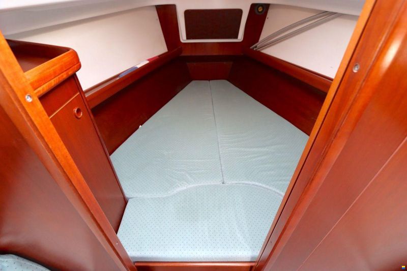 Beneteau Oceanis Clipper 331 Lifting keel