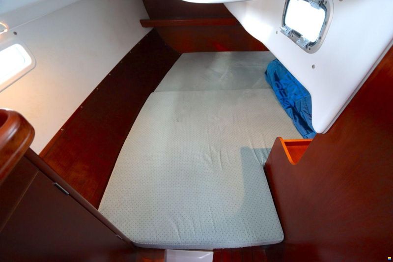 Beneteau Oceanis Clipper 331 Lifting keel