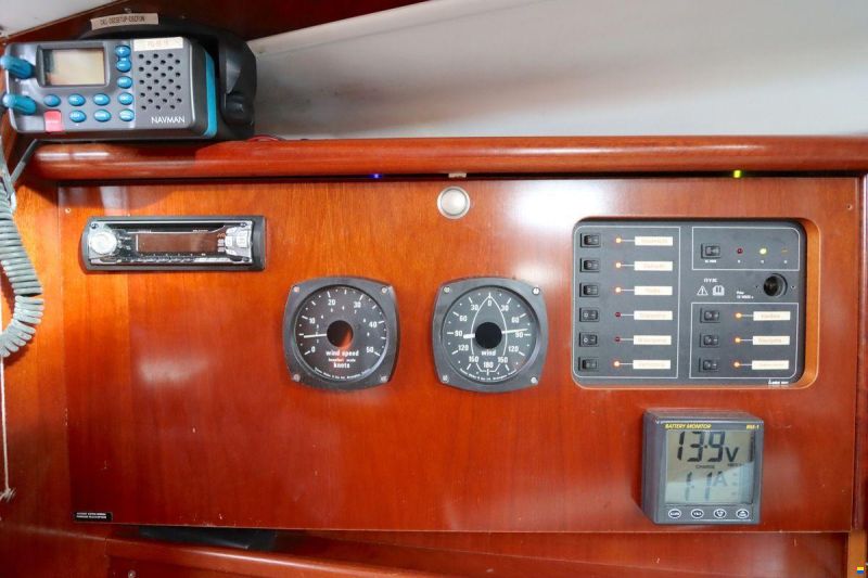 Beneteau Oceanis Clipper 331 Lifting keel