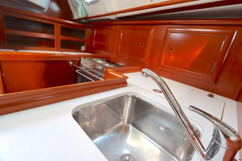 Beneteau Oceanis Clipper 331 Lifting keel