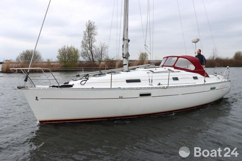 Beneteau Oceanis Clipper 331 IMG_5658.jpeg