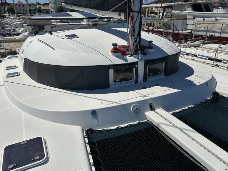 Lagoon 410 S2