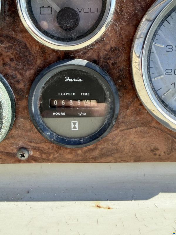 Bayliner 2355