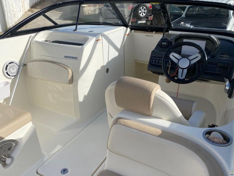 Bayliner VR6