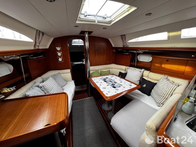 Jeanneau Sun Odyssey 37
