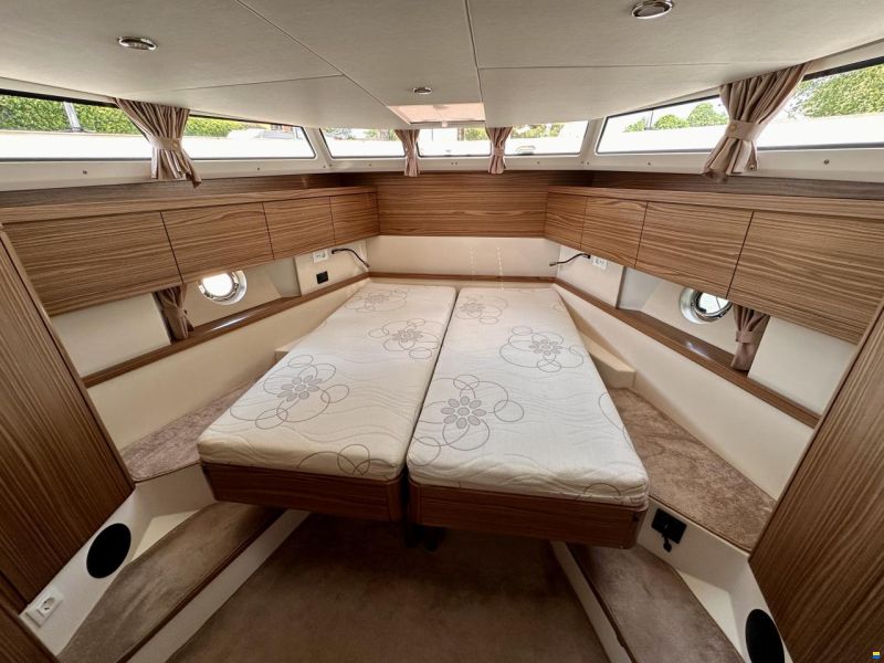 Greenline 40 Hybrid