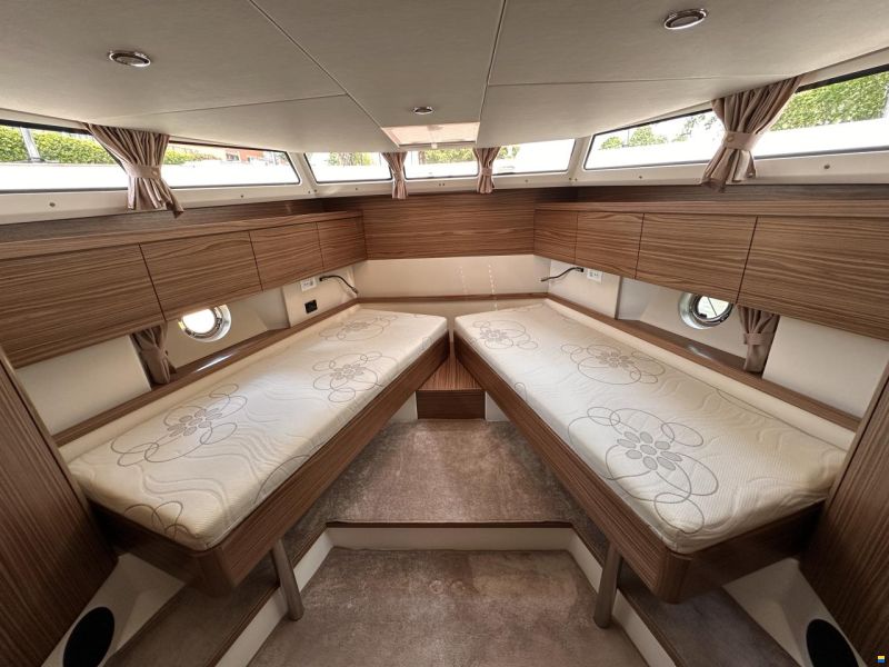 Greenline 40 Hybrid