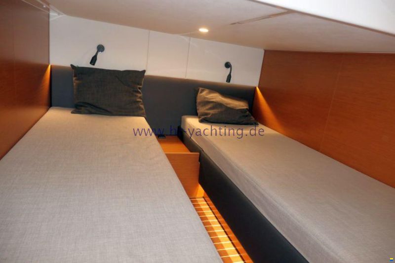 Bavaria 360 HT