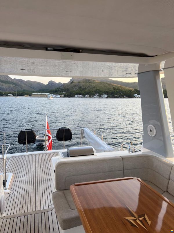Outer Reef Trident 620