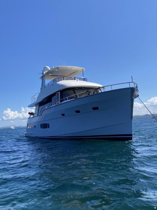 Outer Reef Trident 620