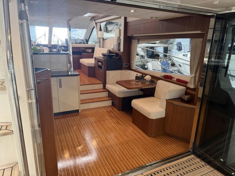 Galeon 550 Fly