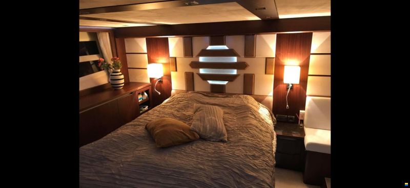 Galeon 550 Fly