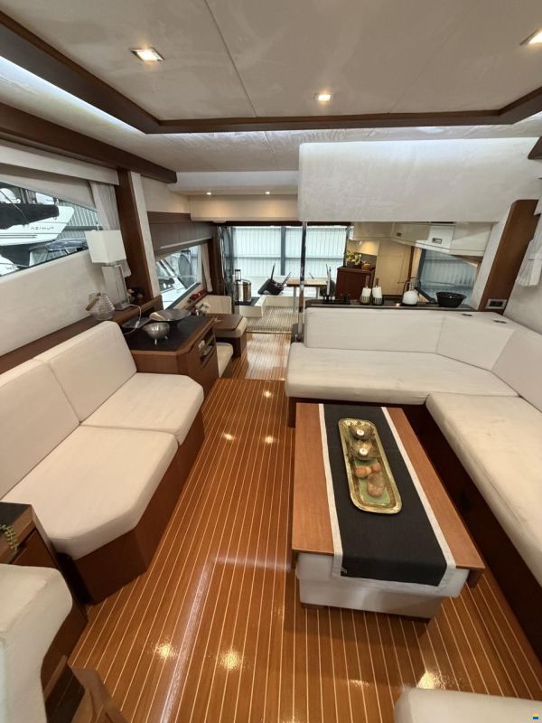 Galeon 550 Fly