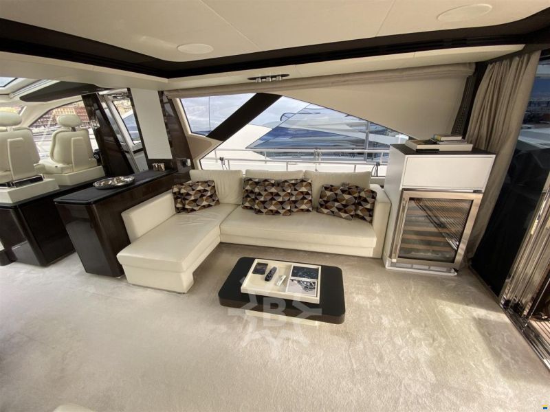 Azimut 77S