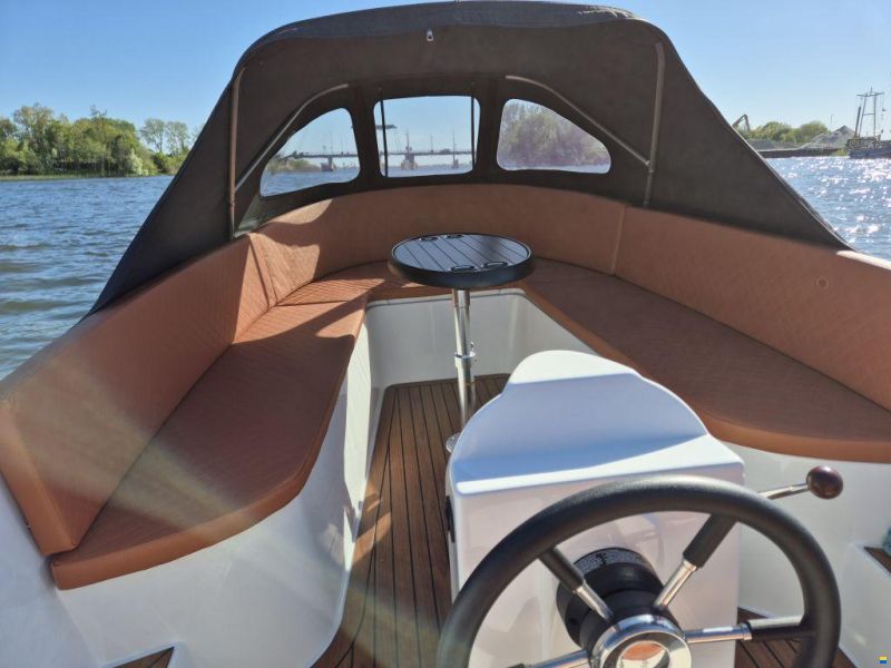 Reitdieper 565 tender
