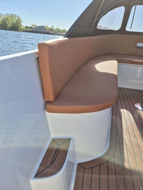 Reitdieper 565 tender