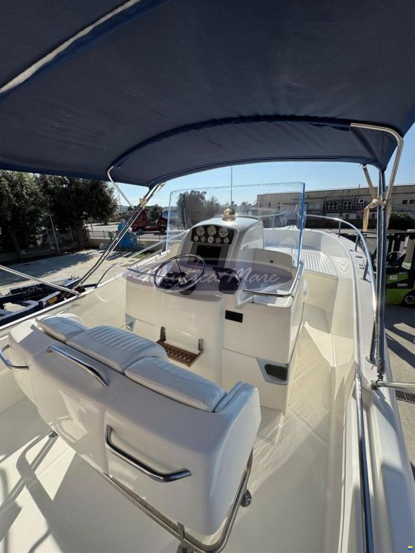 Kelt WHITE SHARK 265