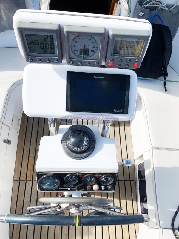 Catalina 309