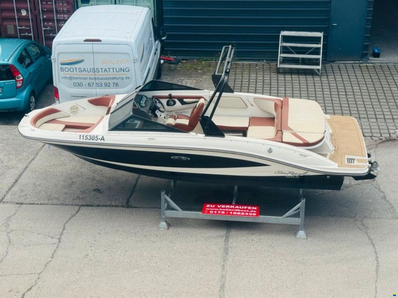 Sea Ray 210 SPX Tower