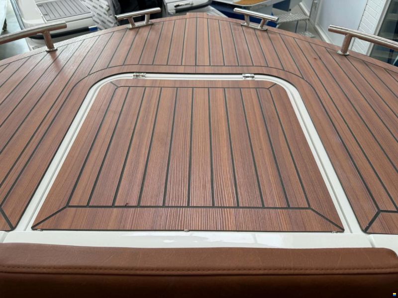 Maxima 730