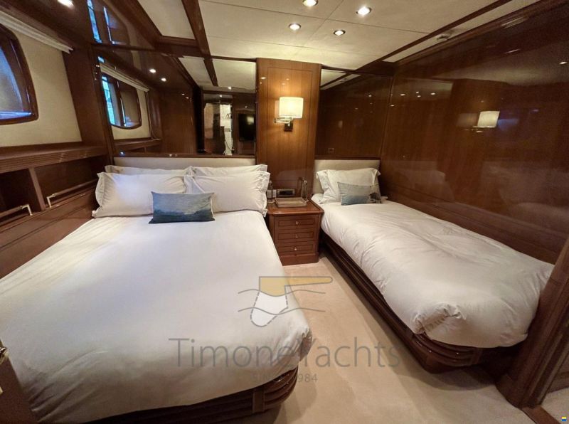Benetti 85 Legend