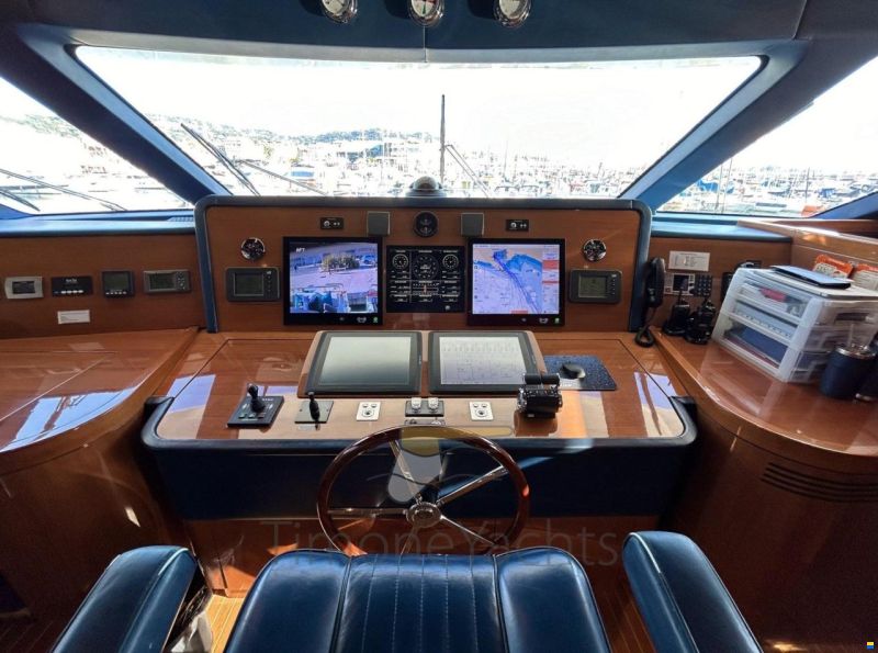 Benetti 85 Legend