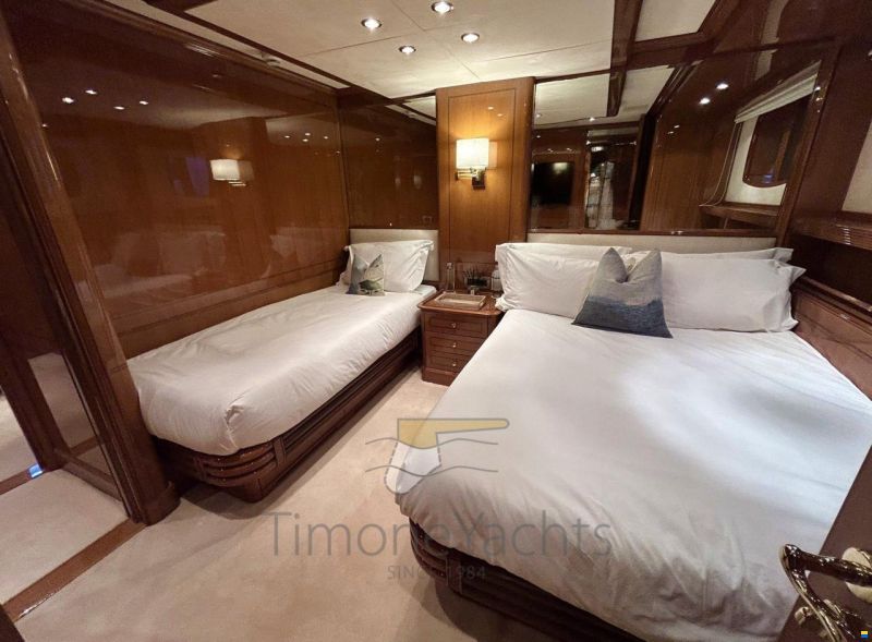 Benetti 85 Legend