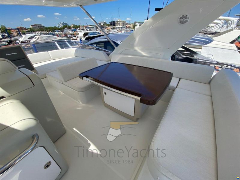 Azimut 64 fly